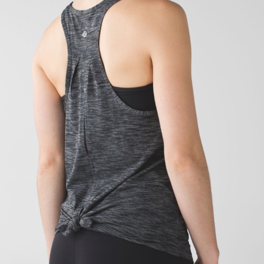 Lululemon Salute the Sun Tank - Color: Heathered Black, Size: 6